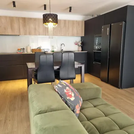 Apartment Adel *