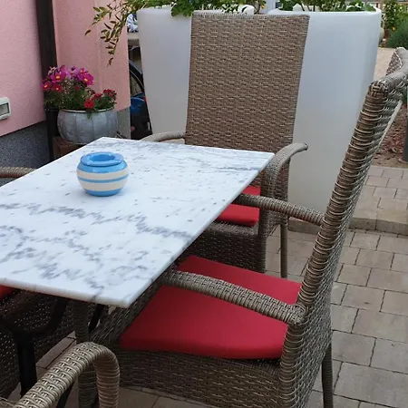 Apartment Adel Izola