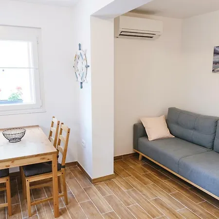 Adel 아파트 이졸라