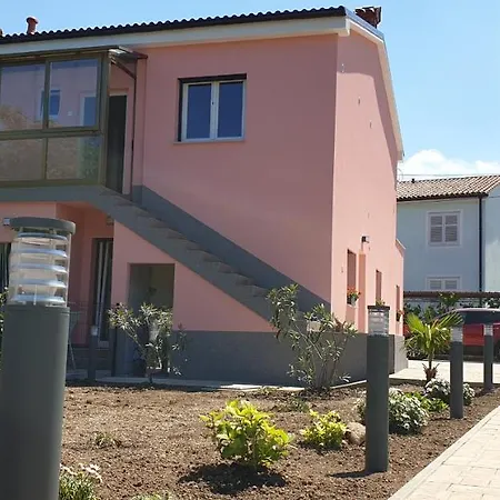 Adel Apartment *